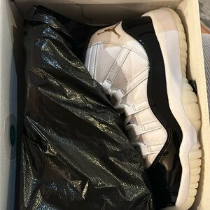 Air Jordan 11 Retro (GS)